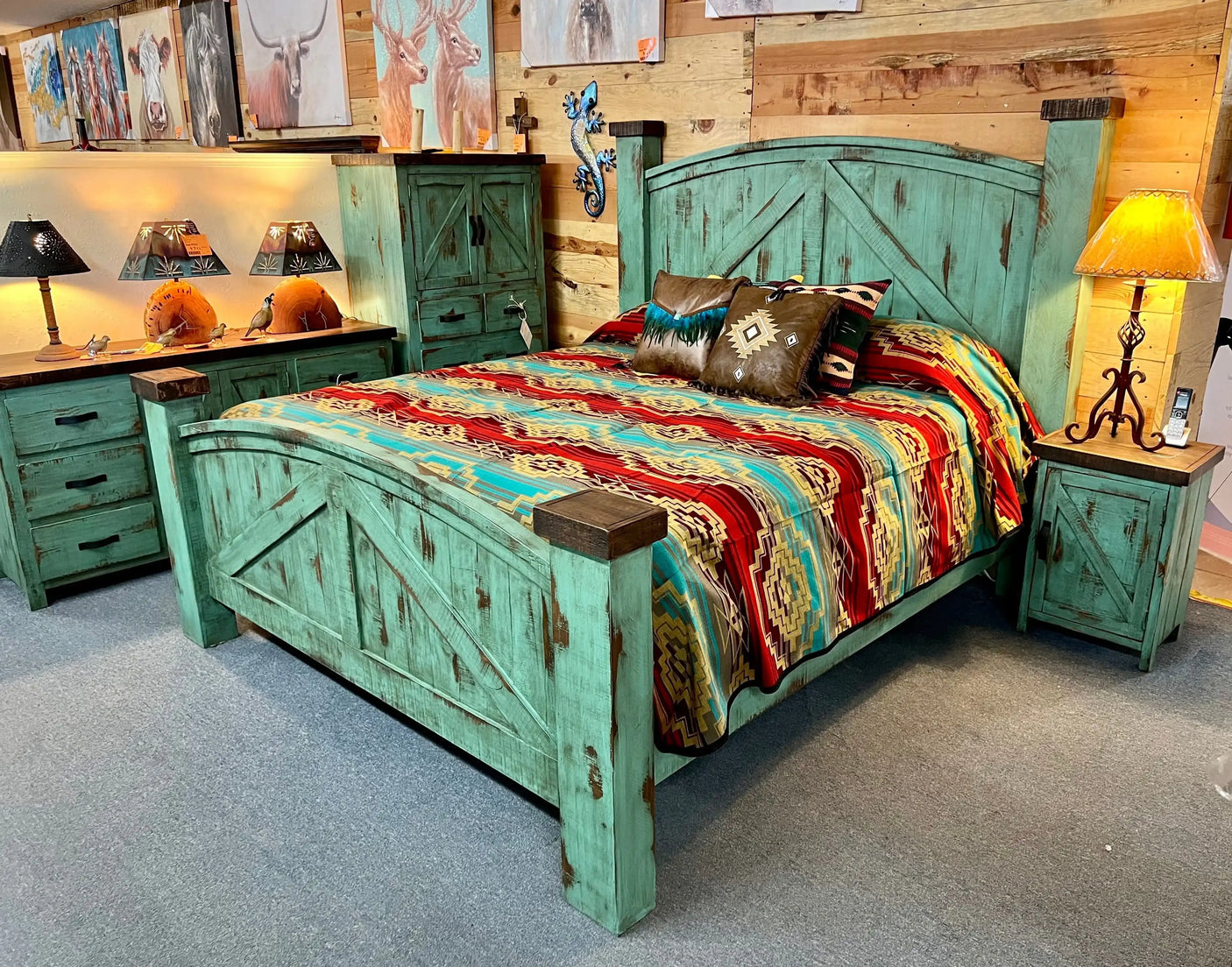 Barn Rustic Bed in Oldie Turquoise (Only Bed)