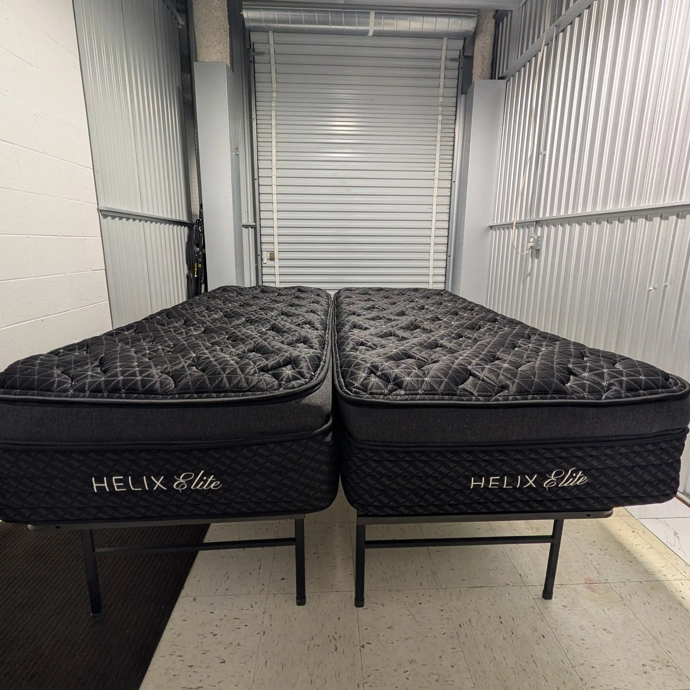 Helix Midnight Elite 16” Luxury Hybrid – Like New | Chicago Pickup / Delivery