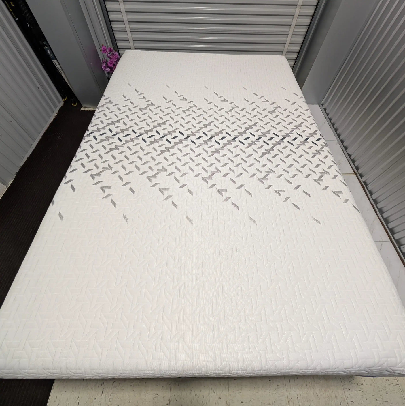 Nectar Luxe 12” Memory Foam – Like New | Chicago Pickup / Local Delivery
