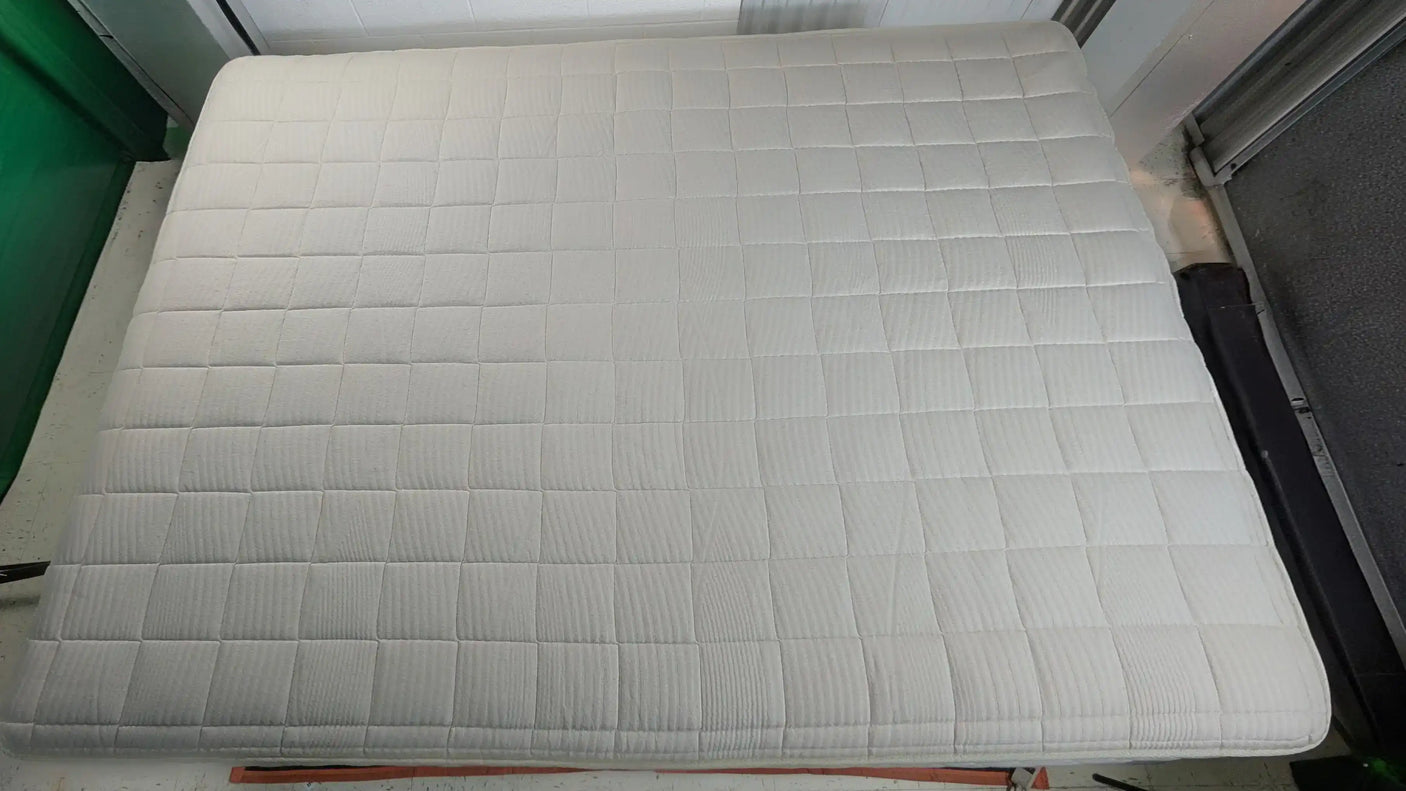 PlushBeds Botanical Bliss 10” Organic Latex – Like New | Chicago Pickup / Delivery