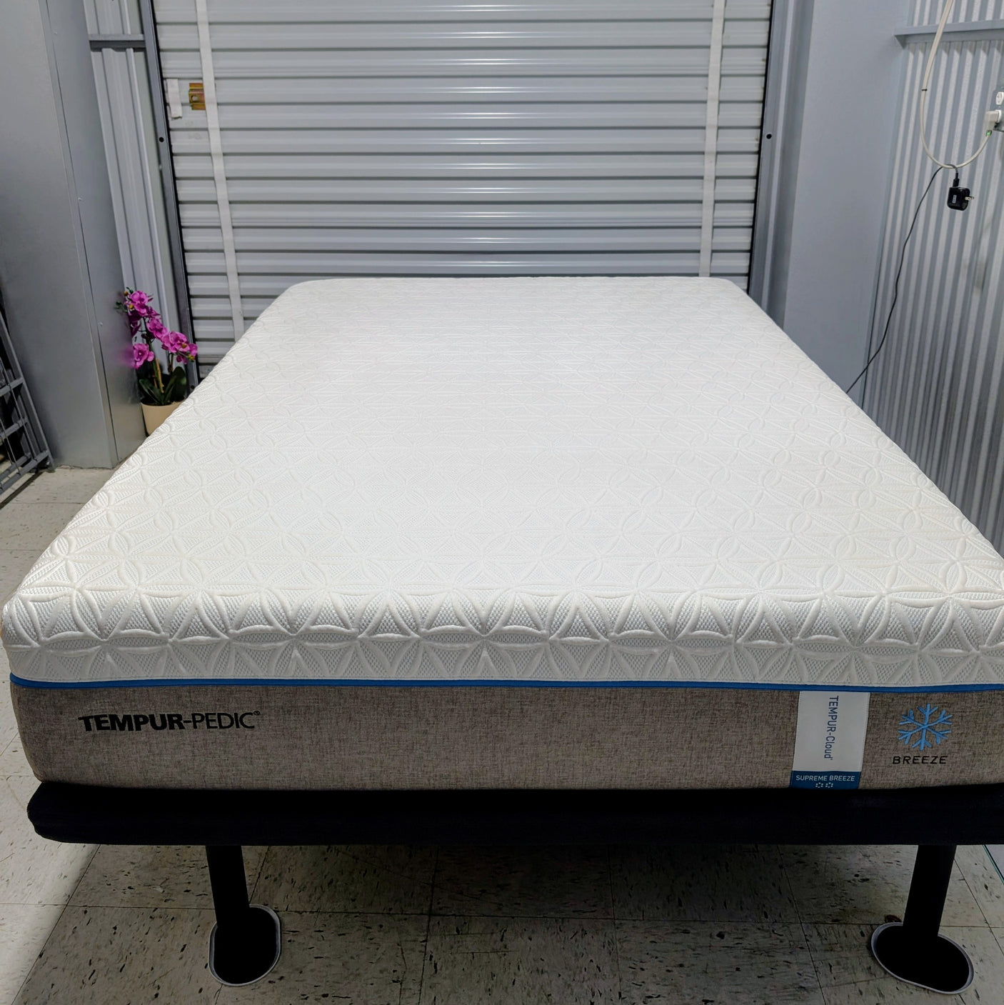 Tempur Cloud Supreme Breeze + Adjustable Base with Massage