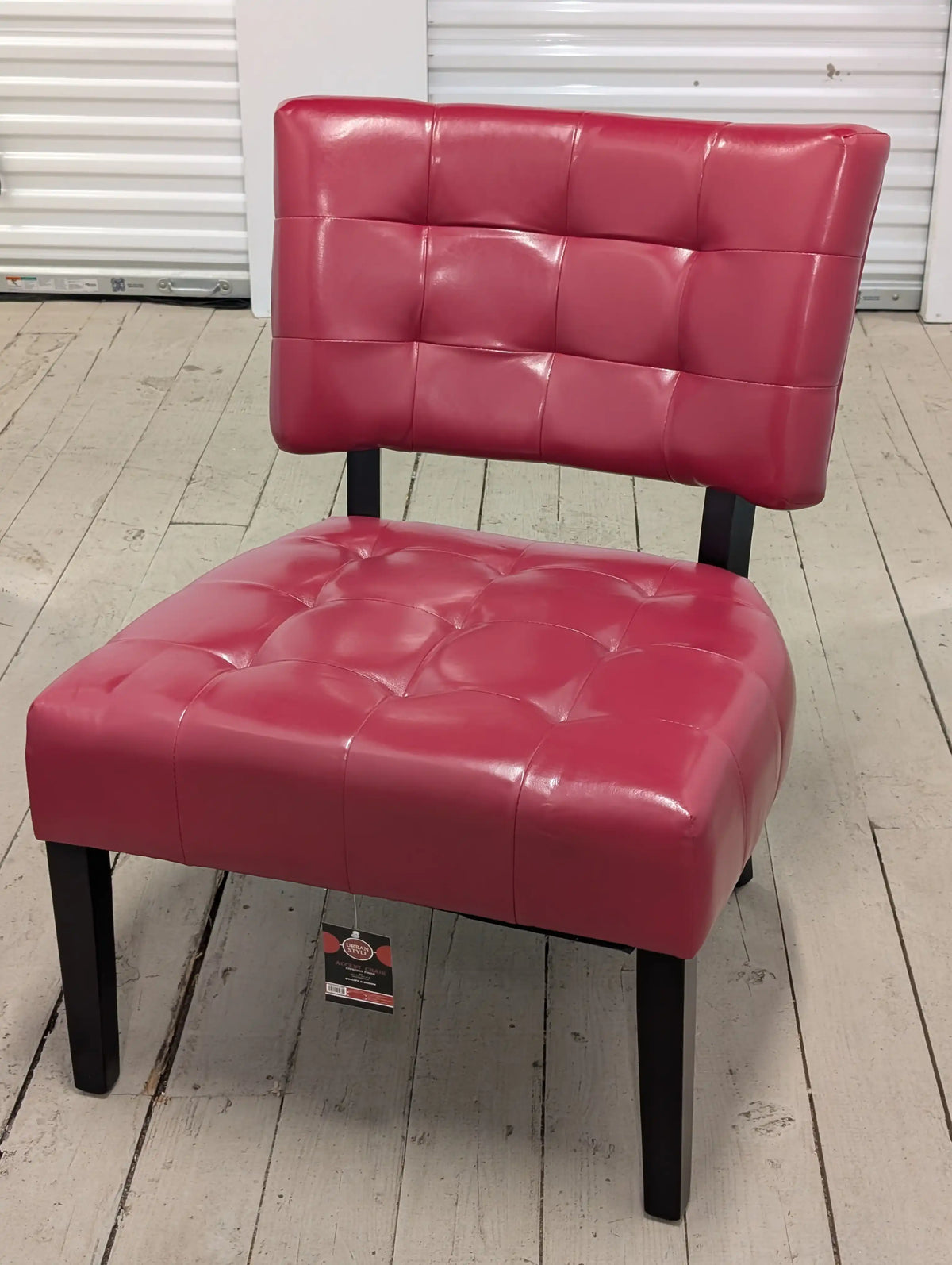 Roundhill Furniture Blended Leather Tufted Accent Chair with Oversized Seating, Red