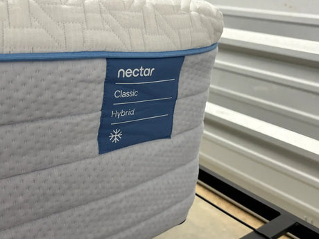 Nectar Classic Hybrid, Twin XL Mattress | Local (Outlet)