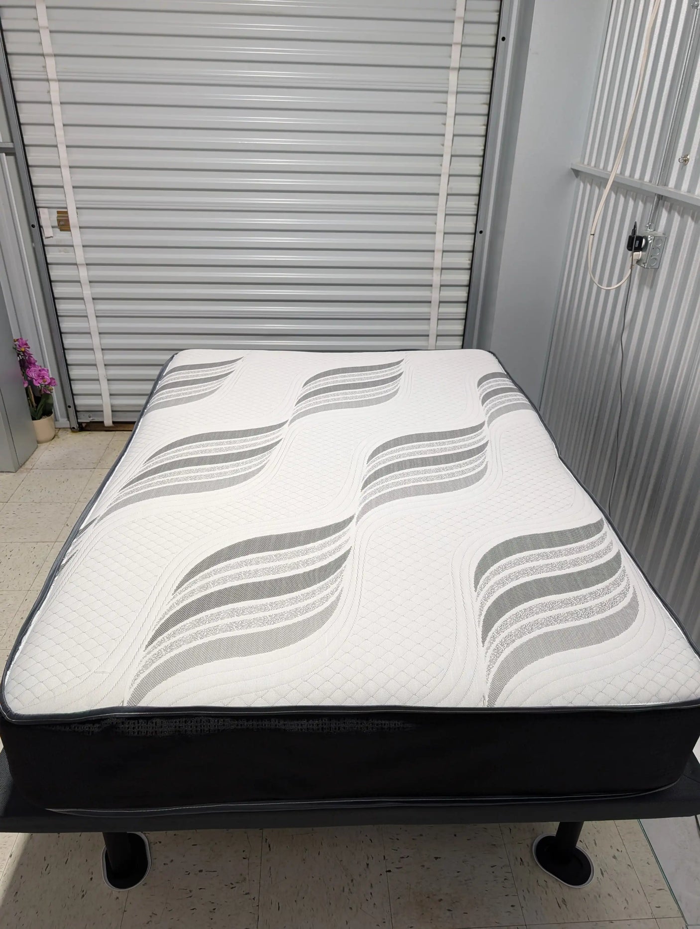 Comfortable Hybrid Mattress, Medium-Firm, Black & White