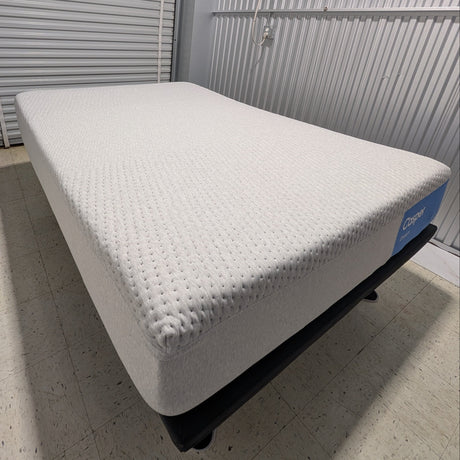 Casper Dream 12” Hybrid – Like New | Chicago Pickup / Local Delivery