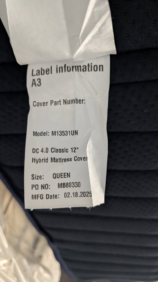 DreamCloud Classic 14” Hybrid – Like New | Chicago Pickup / Local Delivery