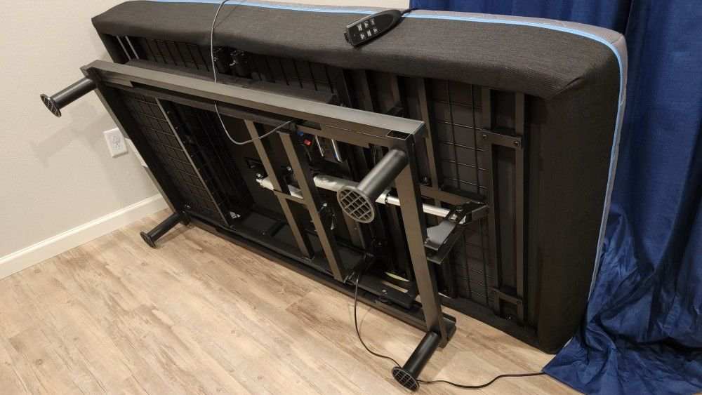 EZ Lift Adjustable Bed + Mattress – Like New | Chicago Pickup / Delivery