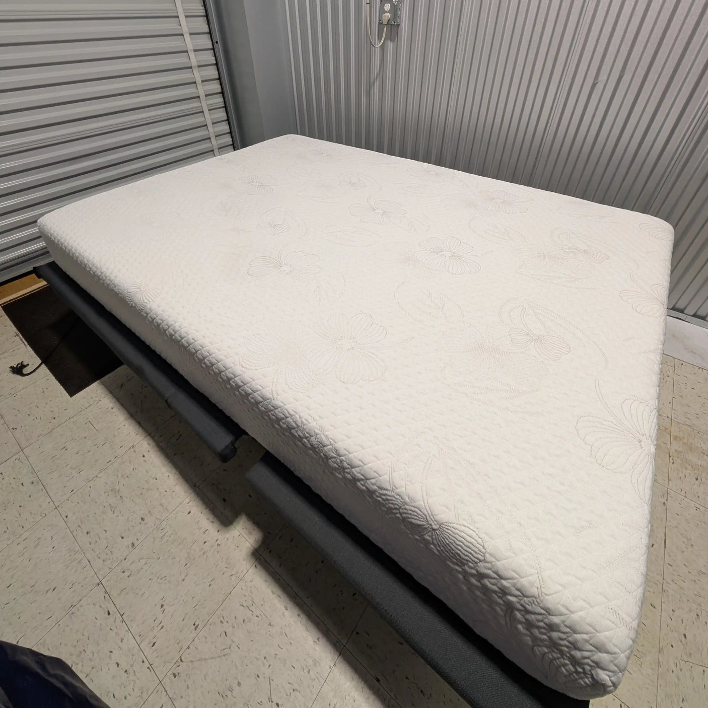 Soft Memory Foam Mattress, Floral Stitch