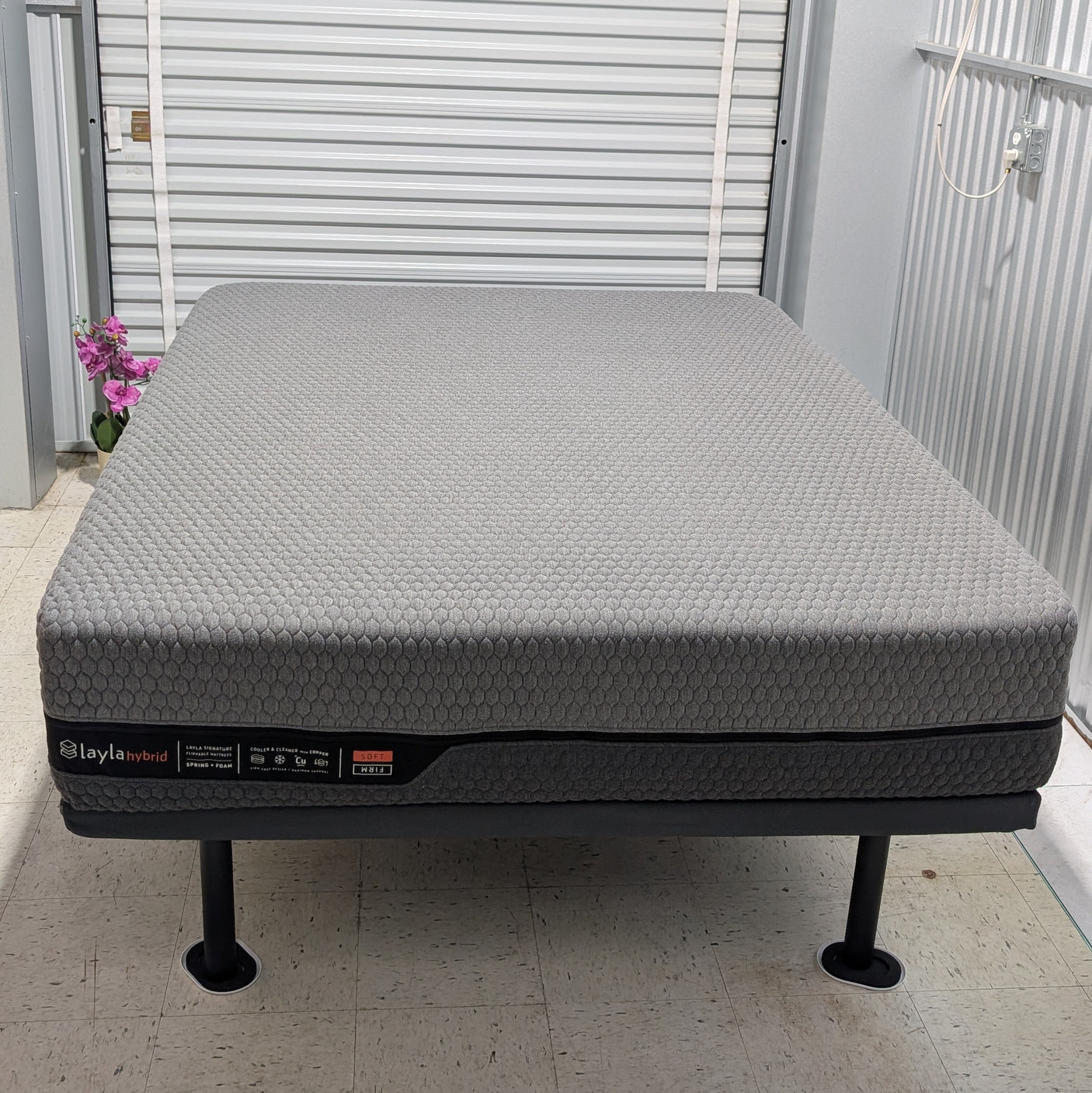 Layla Hybrid Flippable 13" Mattress, Soft & Firm Option - Chicago Outlet