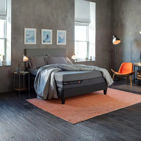 Layla Hybrid, Queen Flippable Mattress, Recompressed | Free Shipping (Outlet)