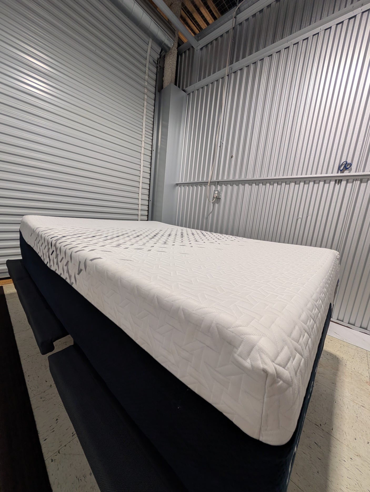 Nectar Luxe 12” Memory Foam – Like New | Chicago Pickup / Local Delivery