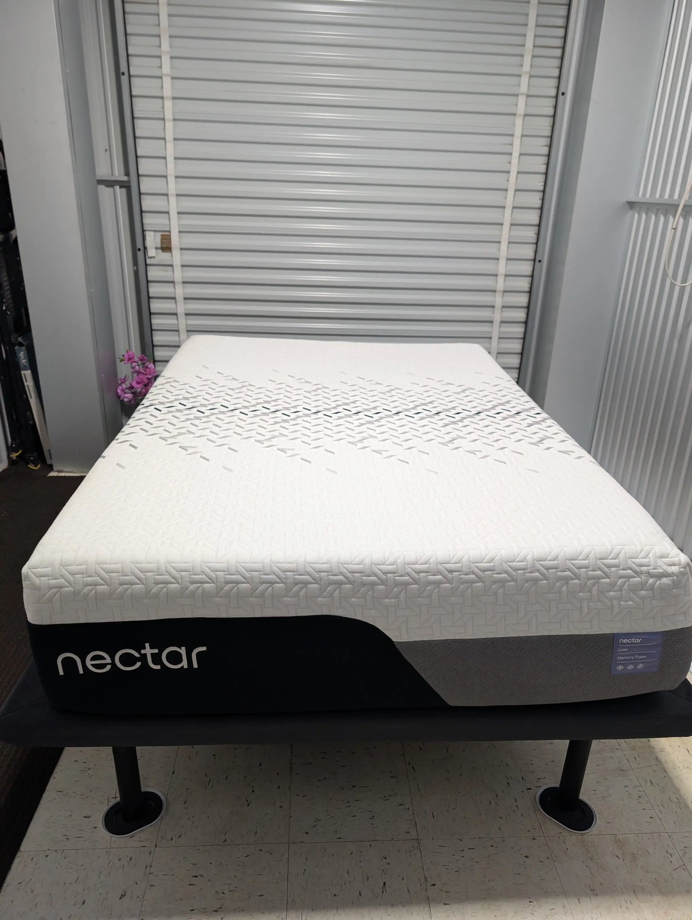 Nectar Luxe Memory Foam 14" Mattress, Recompressed - Ready to Ship