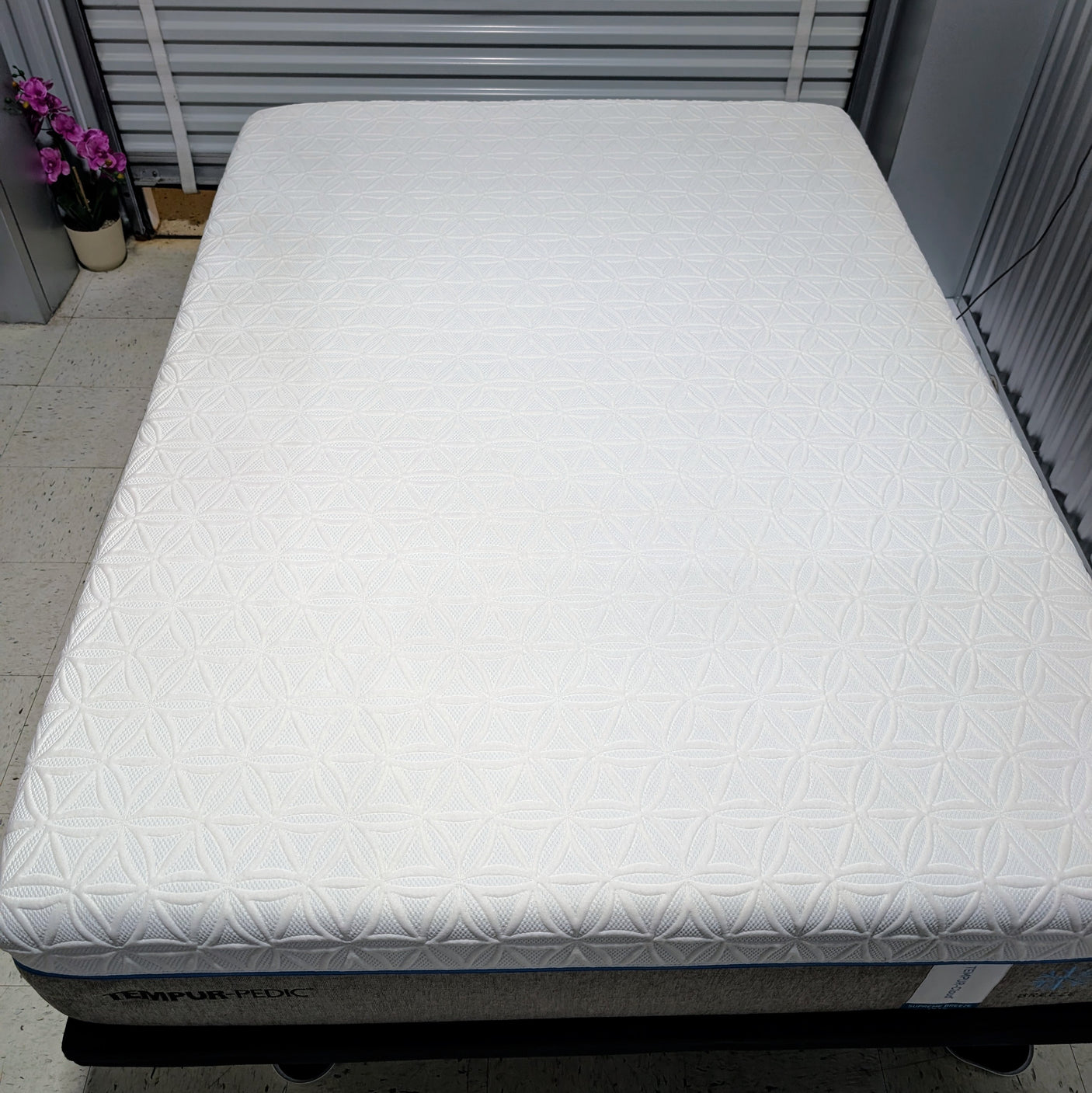 Tempur Cloud Supreme Breeze + Adjustable Base with Massage