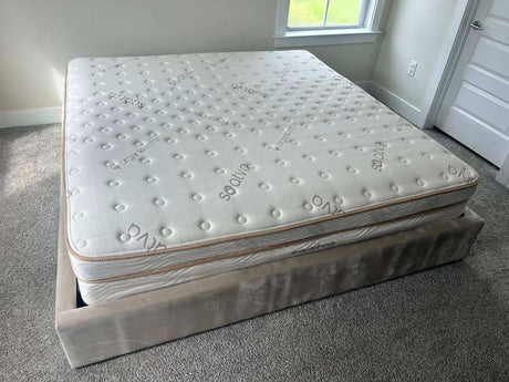 Saatva Classic 11.5” Firm – Like New | Chicago Pickup / Local Delivery