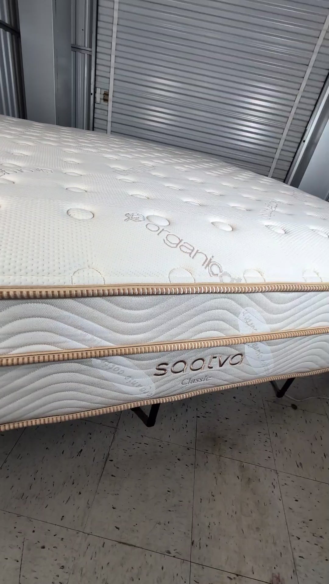 Saatva Classic, 14.5" King Firm Mattress | Local (Outlet)