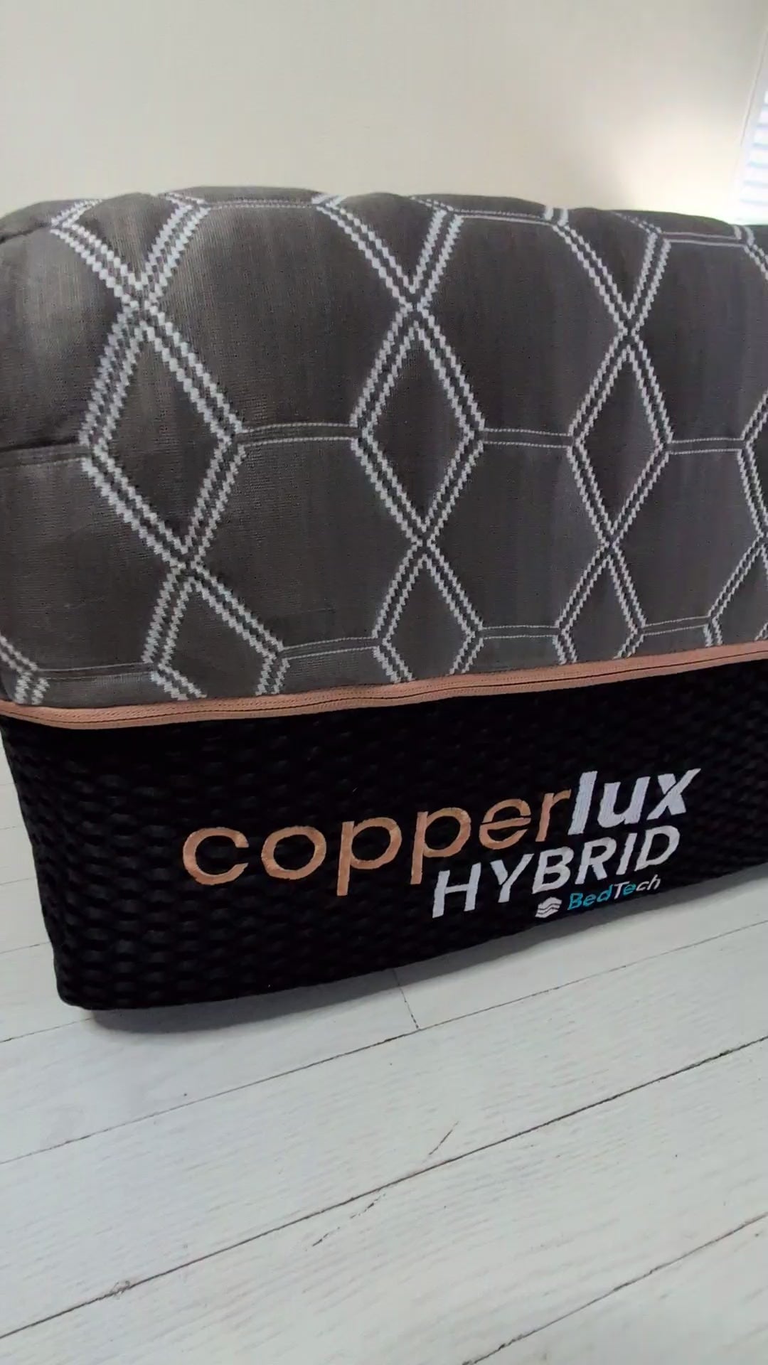 BedTech Copper Lux 14” Hybrid Mattress | Like New, Chicago Pickup / Delivery